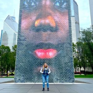 Meet your Posher, Monica